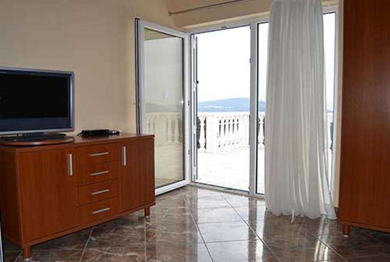 Apartments Barisic Hrvatskih Zrtava 404 Seget Vranjica Trogir Exterior photo